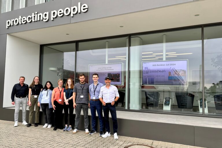 Studentische Exkursion zu Uvex